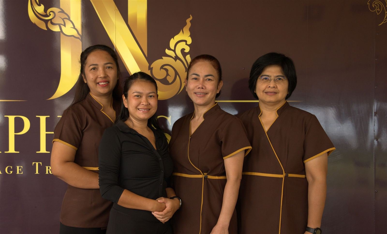 L'équipe de praticiennes Naphatsorn Thai Massage